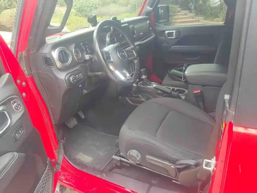 Jeep Wrangler 2021 из CN, фото 3