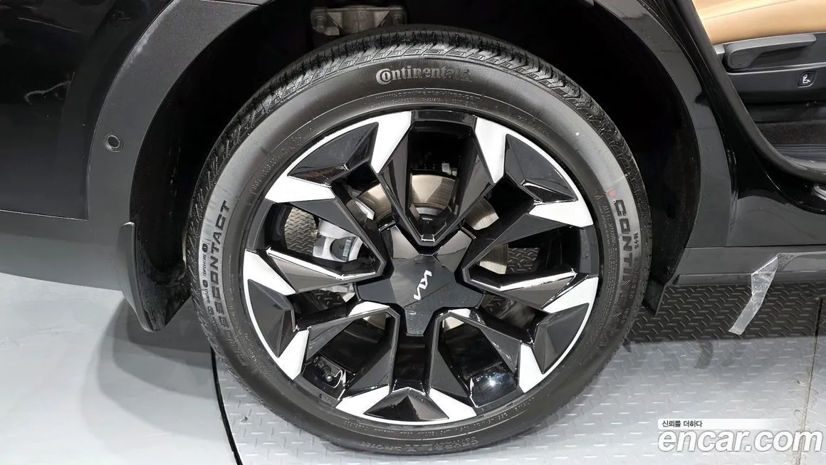 Kia Sorento — фото 7