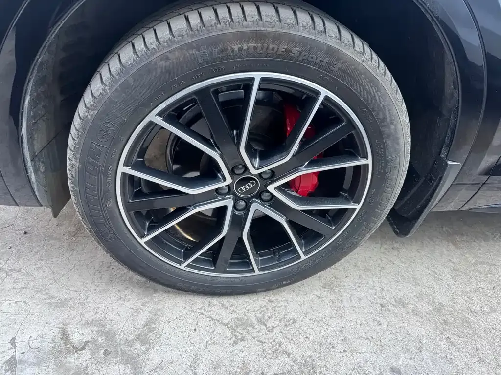 Audi Q5L 2024 из CN, фото 9