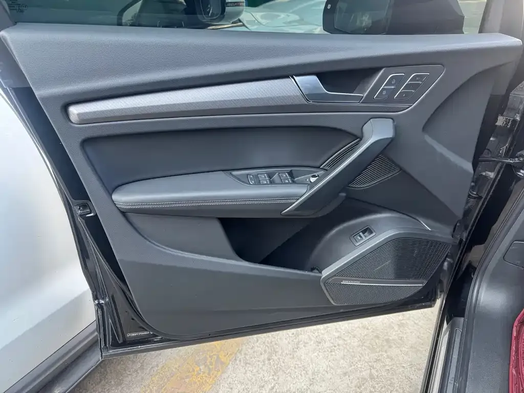 Audi Q5L 2024 из CN, фото 3