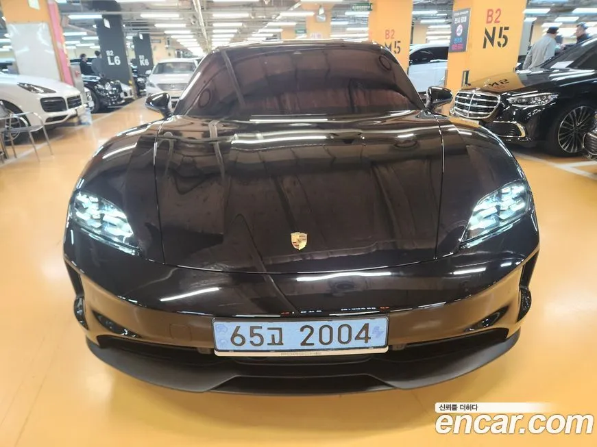 Porsche Taycan 2026 из KR, фото 1