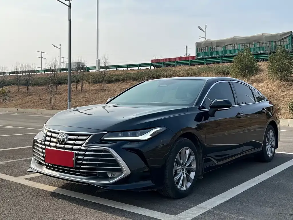 Toyota Avalon 2024 из CN, фото 1