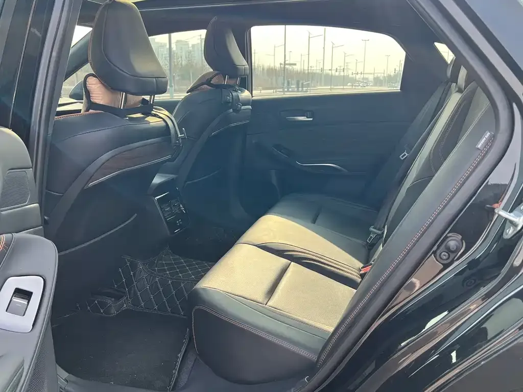 Toyota Avalon 2024 из CN, фото 9
