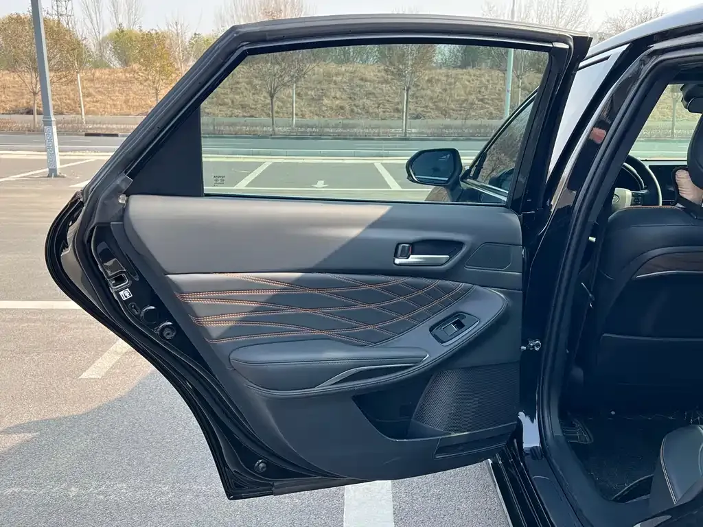 Toyota Avalon 2024 из CN, фото 3