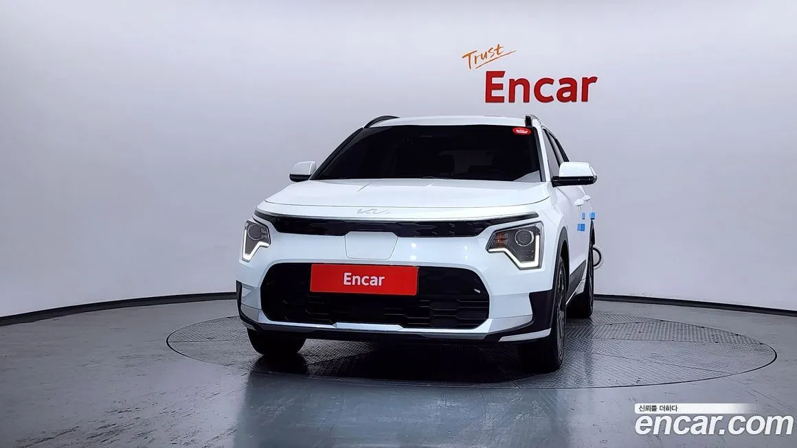 Kia Niro 2023 из KR, фото 2