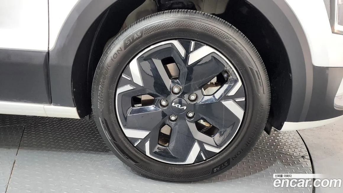 Kia Niro 2023 из KR, фото 6