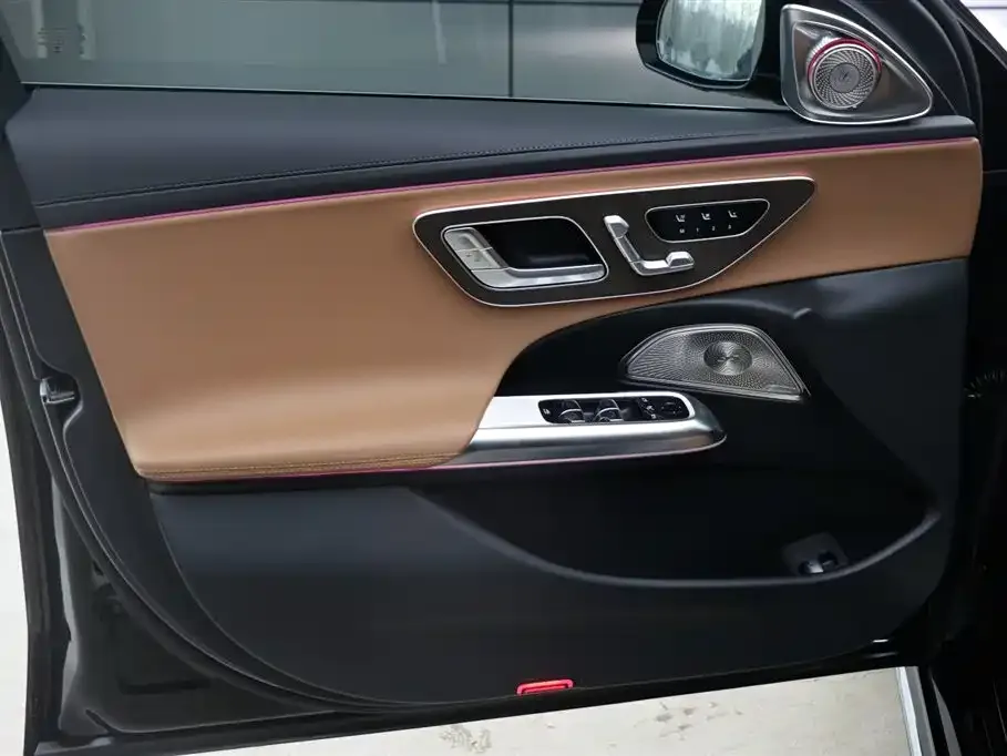 Mercedes-Benz E-Class 2025 из CN, фото 2