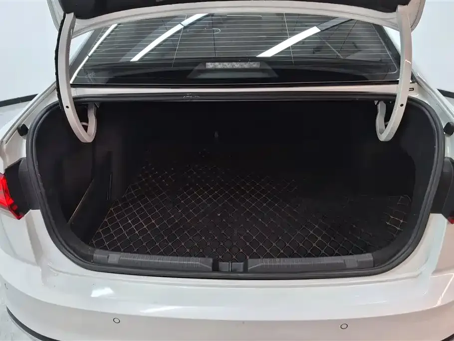 Volkswagen Bora 2023 из CN, фото 6
