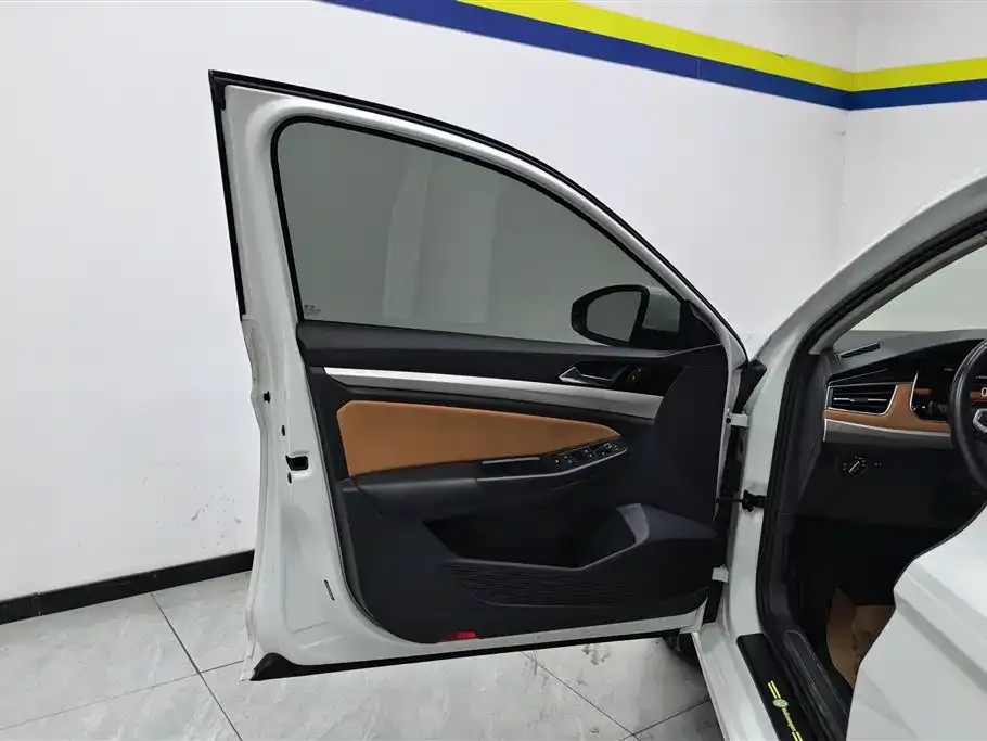 Volkswagen Bora 2023 из CN, фото 3