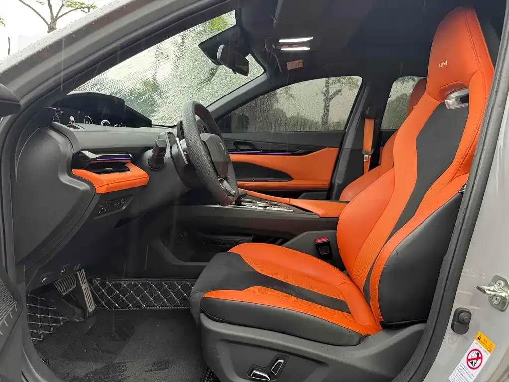 Changan UNI-V 2024 из CN, фото 6