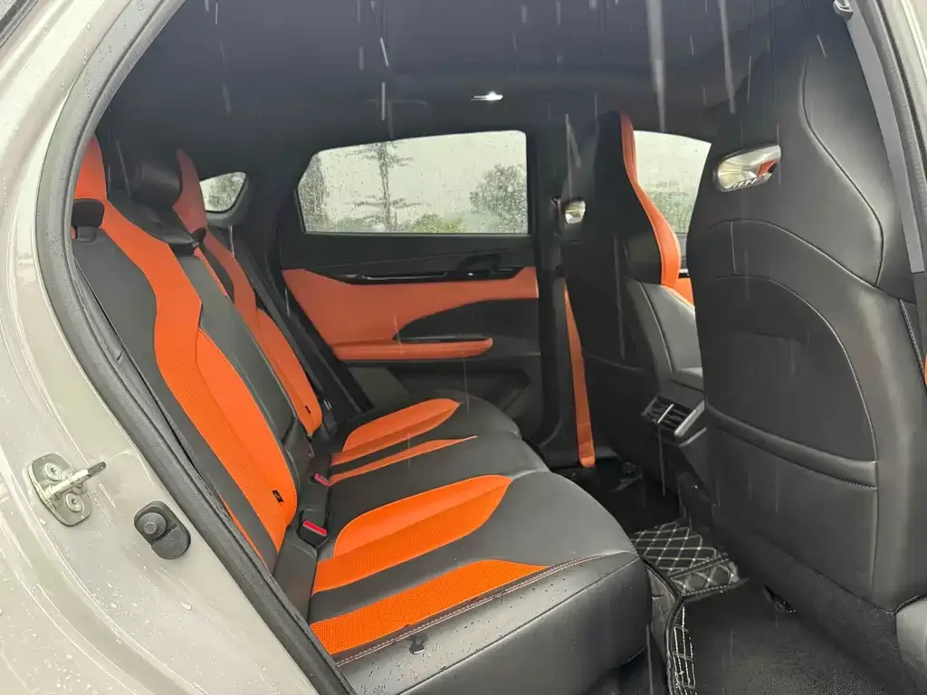 Changan UNI-V 2024 из CN, фото 2