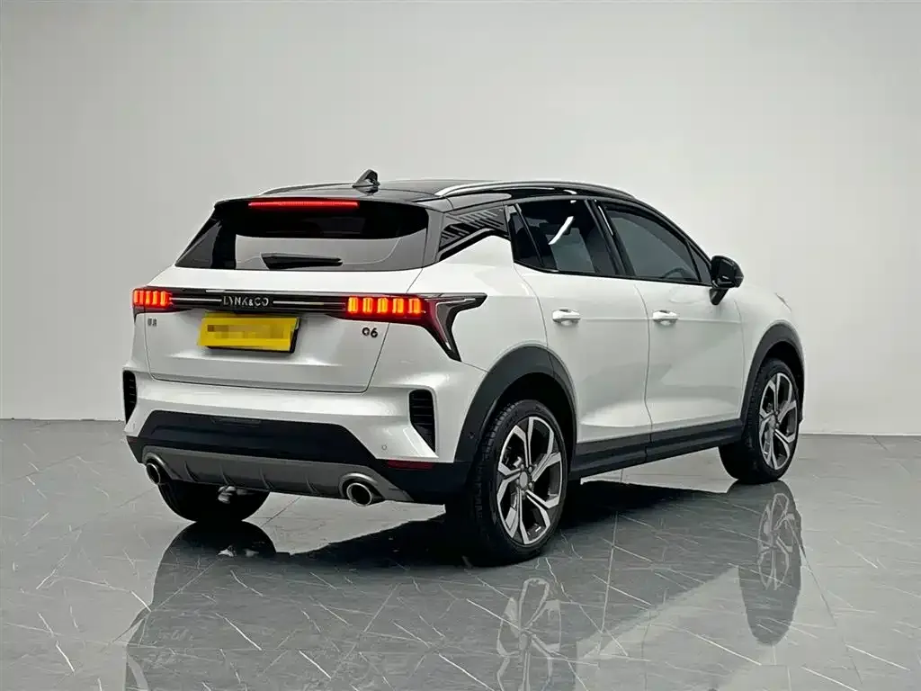 Lynk & Co 06 2023 из CN, фото 7