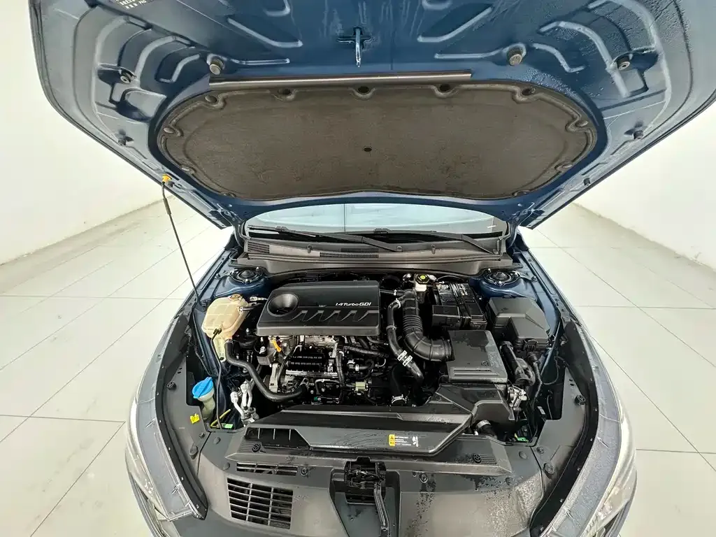 Hyundai Elantra 2021 из CN, фото 4