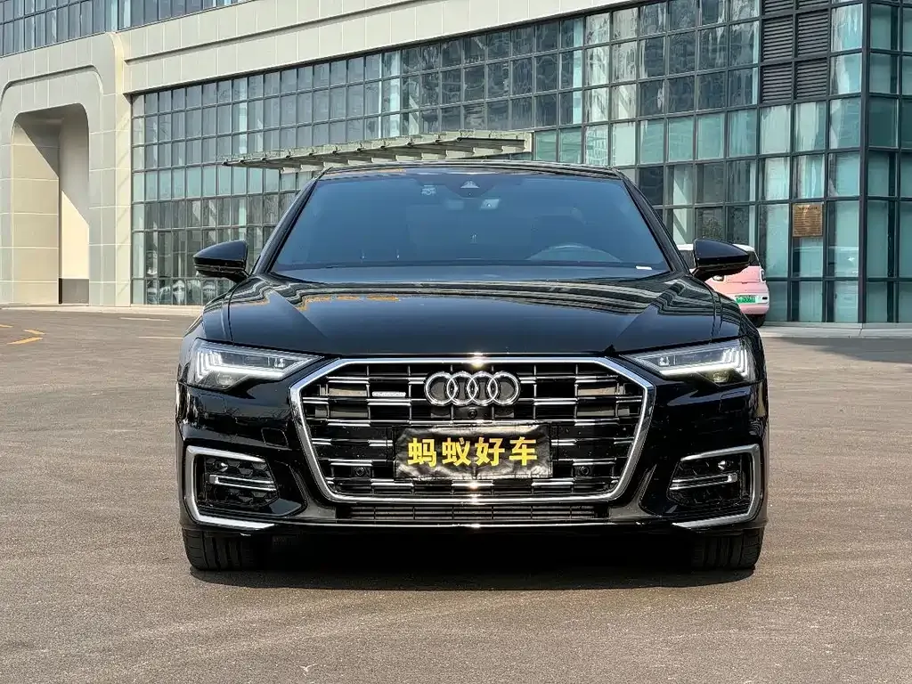 Audi A6L — фото 10
