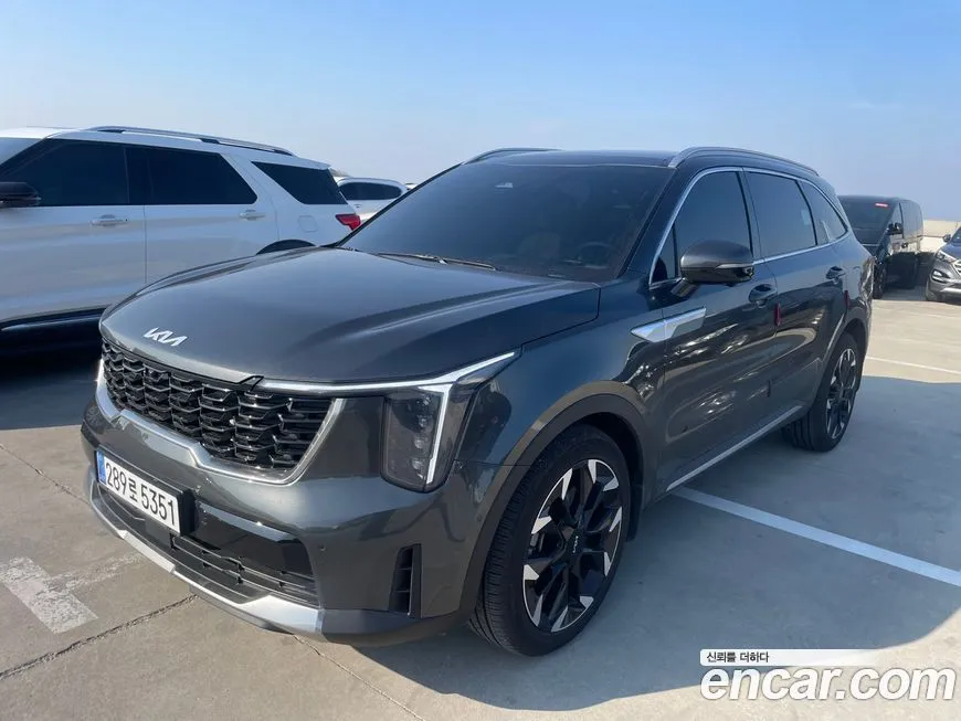 Kia Sorento — фото 6