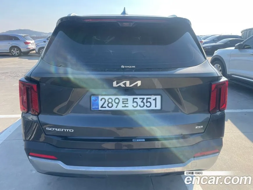 Kia Sorento — фото 3