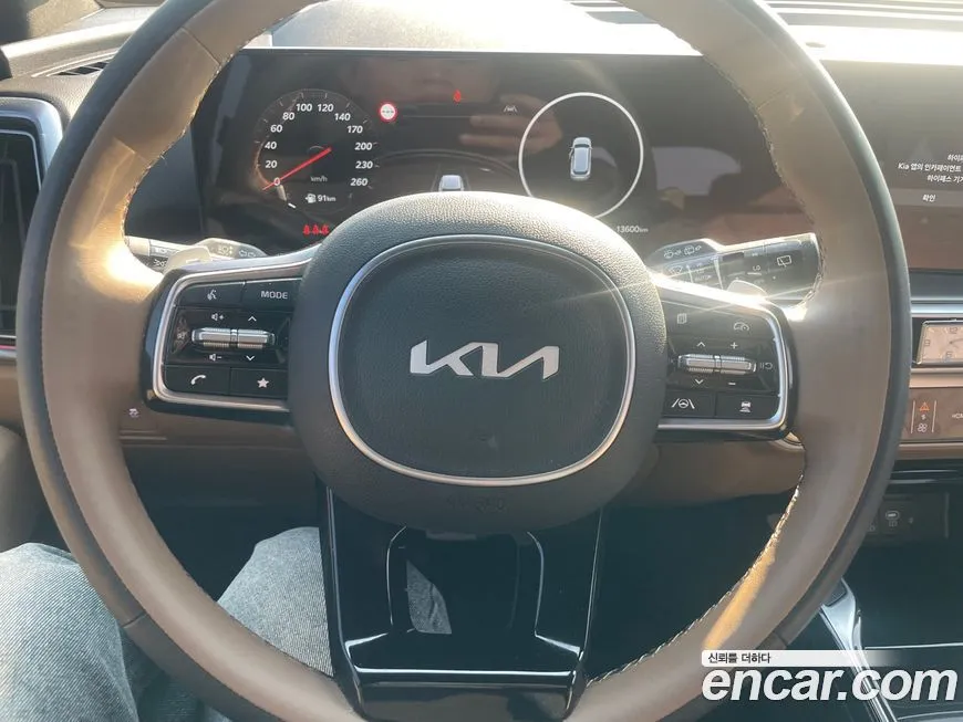 Kia Sorento — фото 10