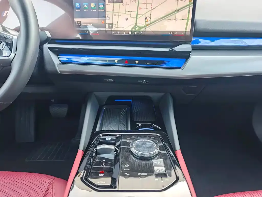 BMW i5 — фото 9