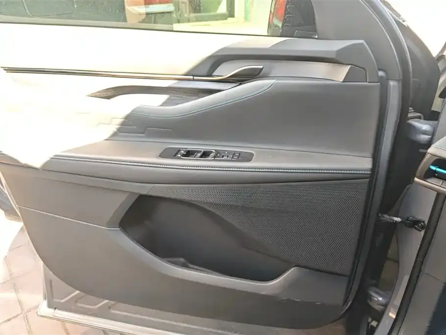 Ford Edge — фото 4