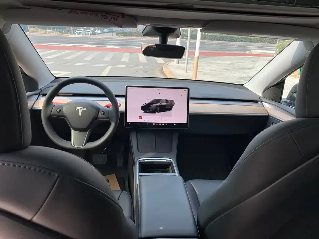 Tesla Model Y 2023 из CN, фото 7