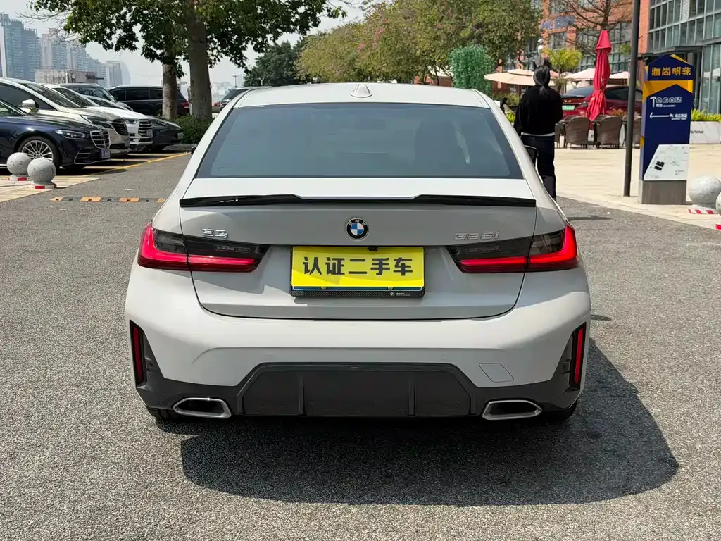 BMW 3 Series 2024 из CN, фото 7