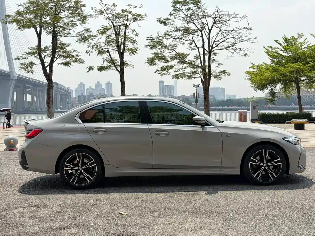BMW 3 Series 2024 из CN, фото 10