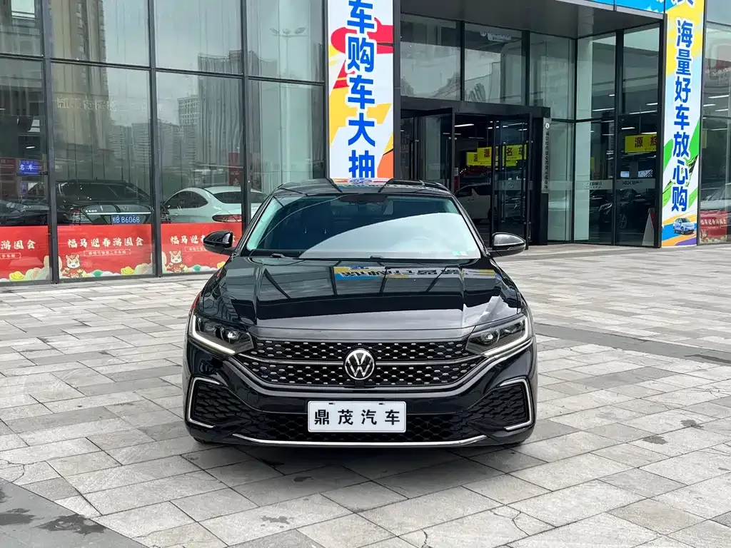 Volkswagen Passat 2022 из CN, фото 1