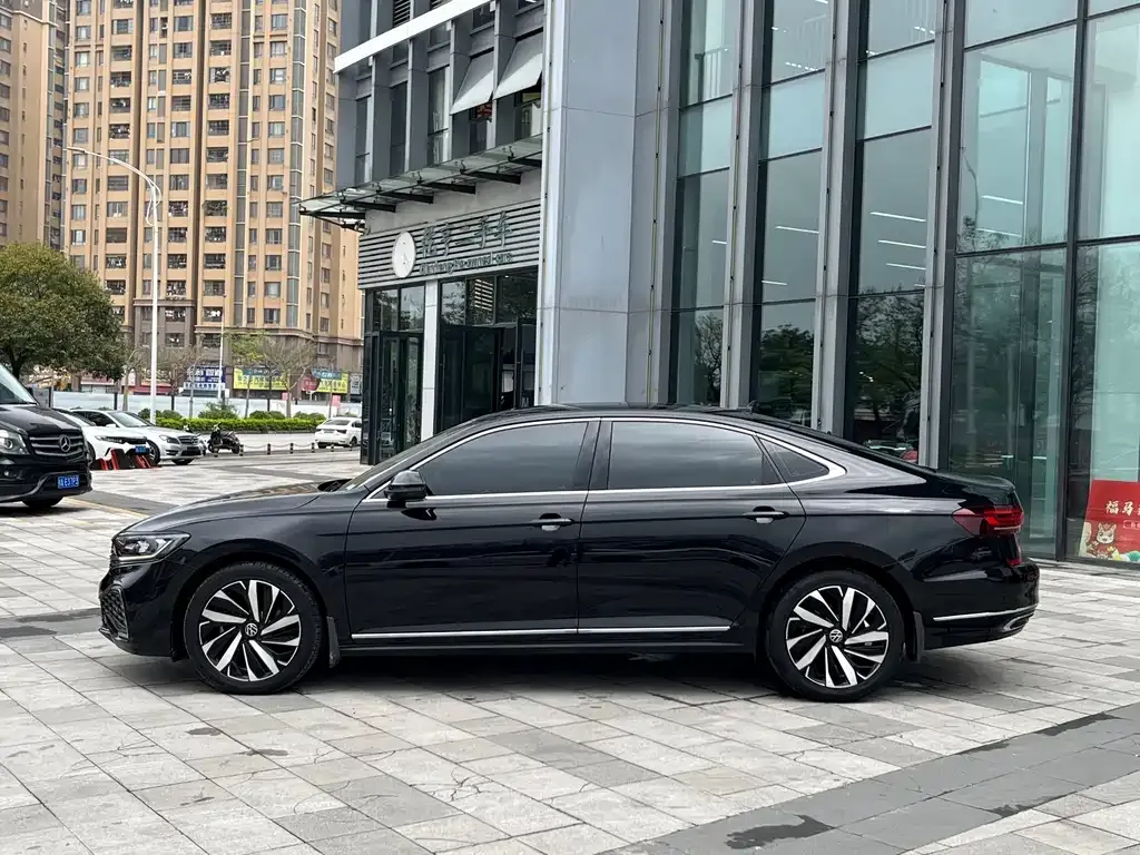 Volkswagen Passat 2022 из CN, фото 8