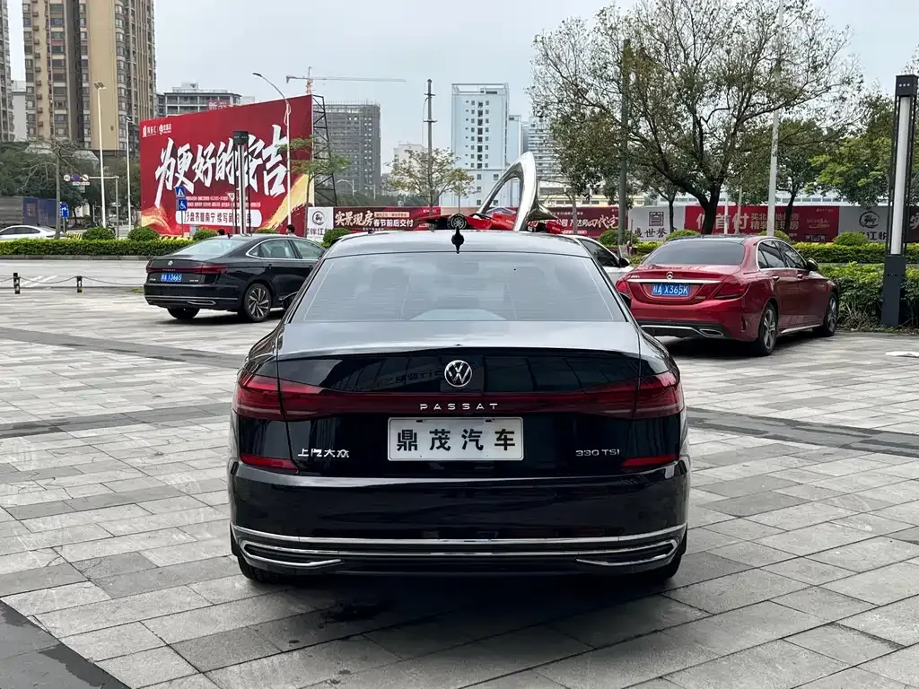 Volkswagen Passat 2022 из CN, фото 10