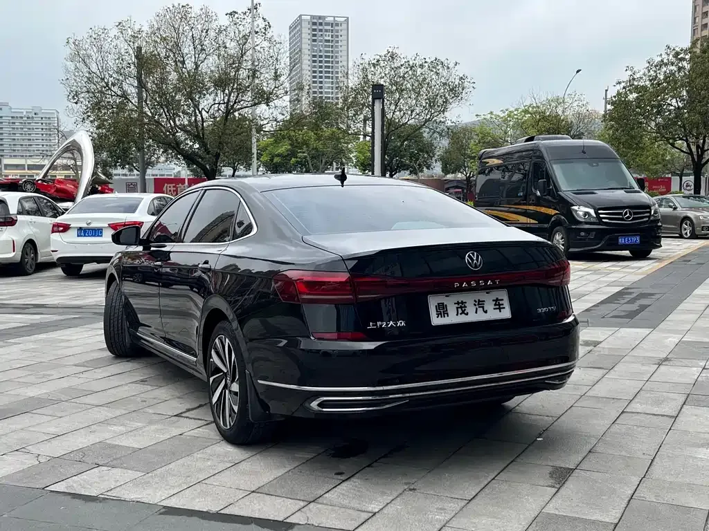 Volkswagen Passat 2022 из CN, фото 7