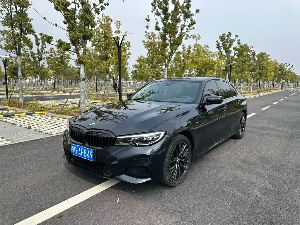 BMW 3 Series — фото 1