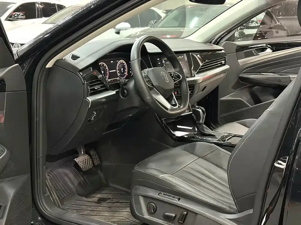 Volkswagen Passat — фото 3