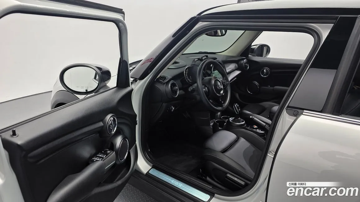 Mini Cooper 2021 из KR, фото 6