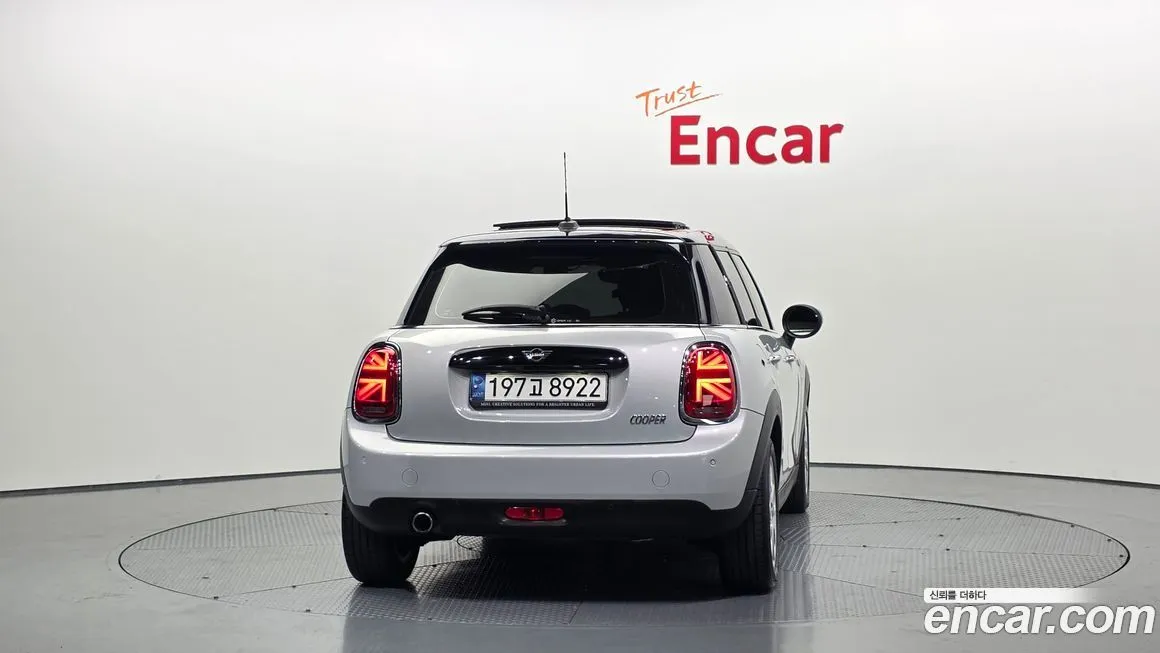 Mini Cooper 2021 из KR, фото 3