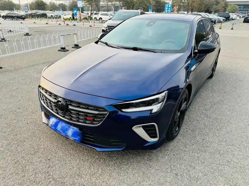 Buick Regal — фото 1
