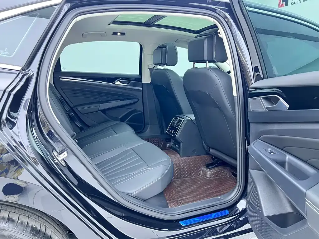 Volkswagen Passat 2025 из CN, фото 7