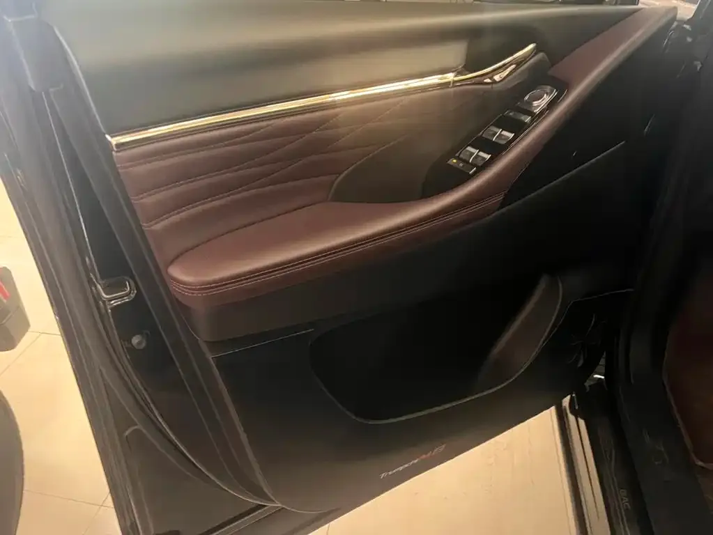 GAC Motor Trumpchi M8 — фото 4