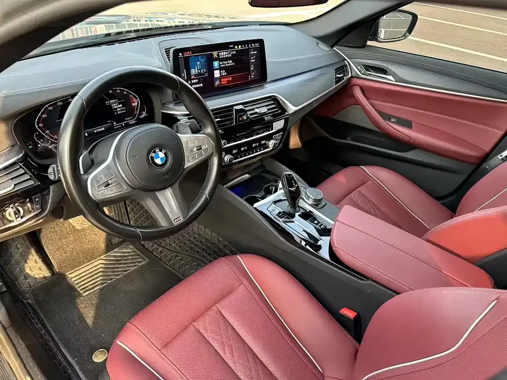 BMW 5 Series — фото 5