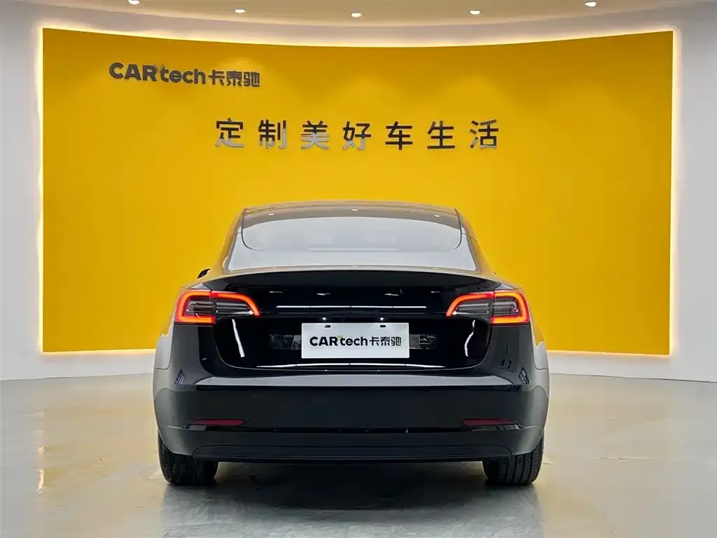 Tesla Model 3 — фото 4