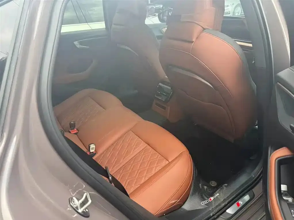 Audi A5L 2025 из CN, фото 2