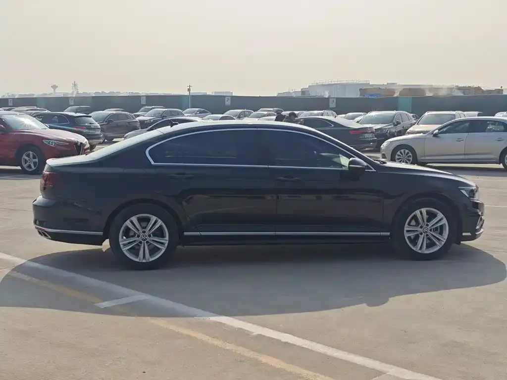Volkswagen Magotan 2025 из CN, фото 9