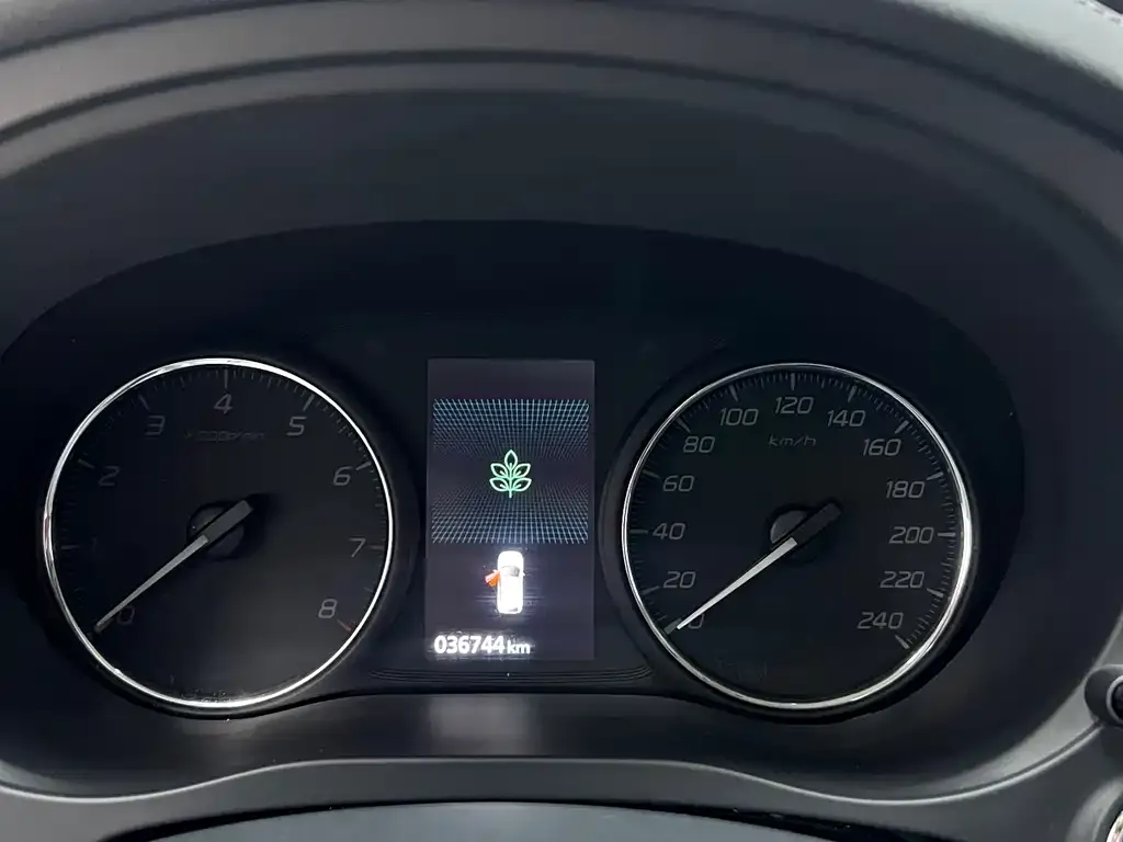 Mitsubishi Outlander 2022 из CN, фото 2