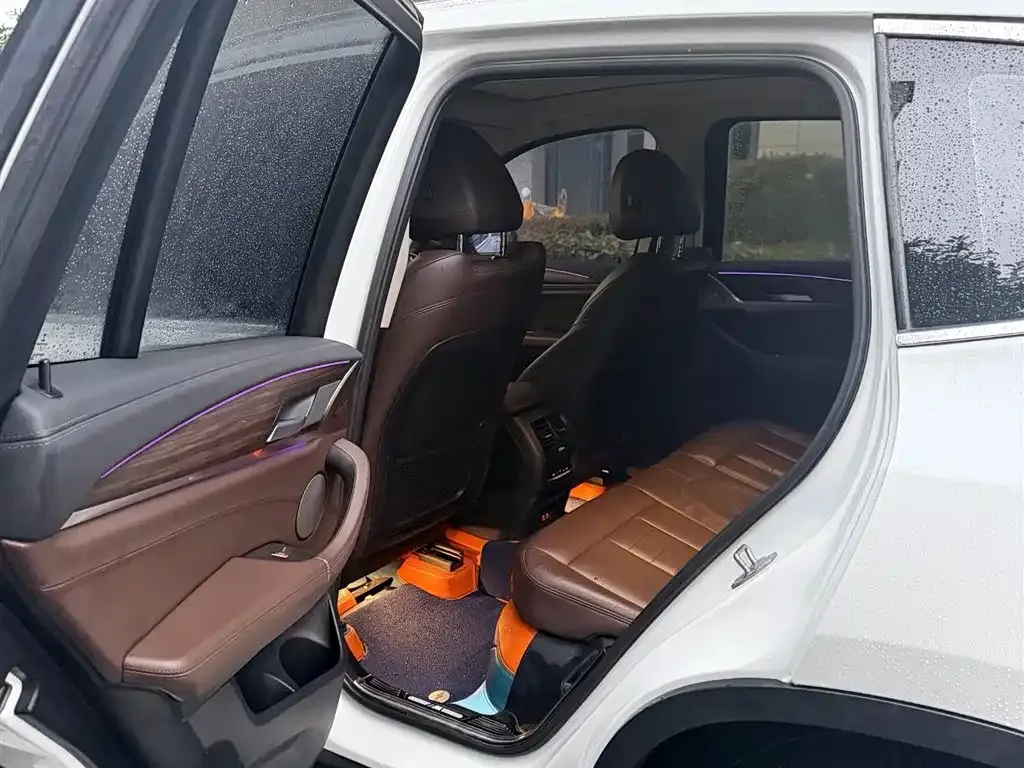 BMW X3 2021 из CN, фото 2