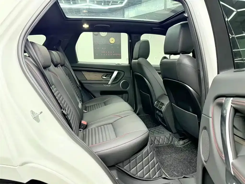 Land Rover Discovery Sport 2023 из CN, фото 2