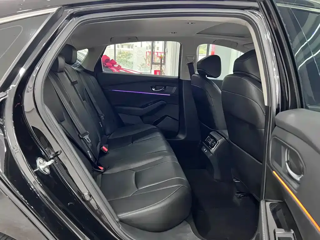 Honda Accord — фото 3