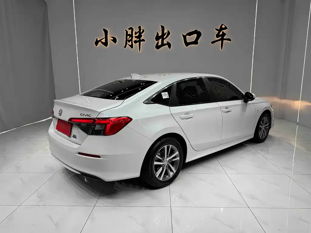 Honda Civic — фото 10