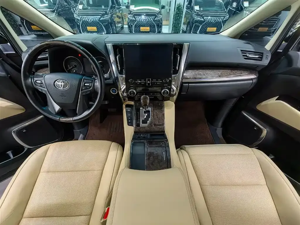 Toyota Vellfire 2022 из CN, фото 10