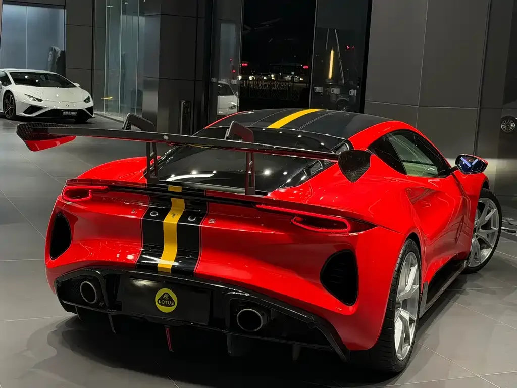 Lotus Emira 2024 из CN, фото 6