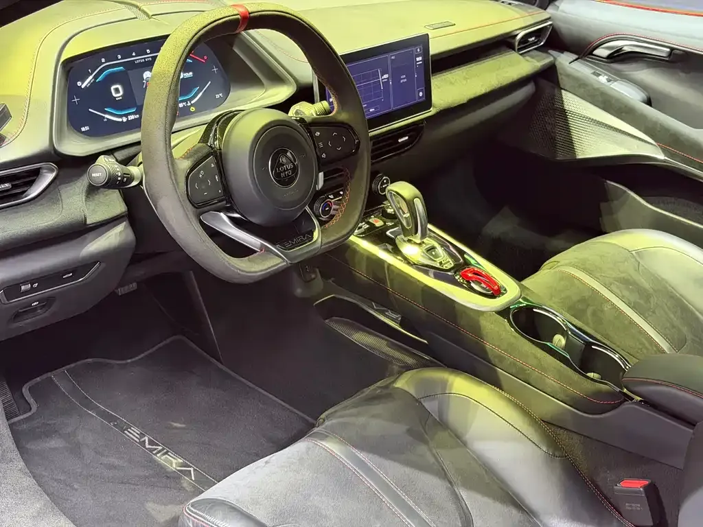 Lotus Emira 2024 из CN, фото 2