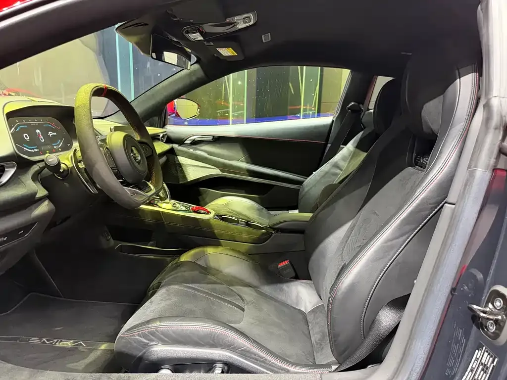 Lotus Emira 2024 из CN, фото 3